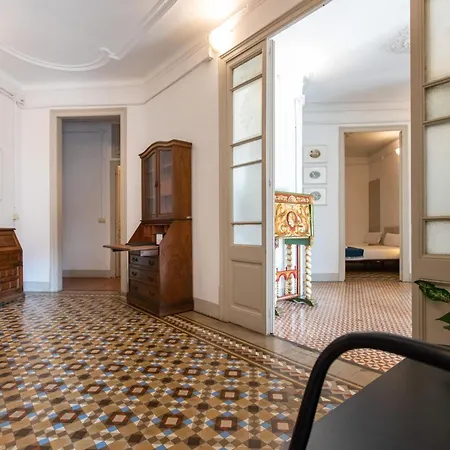 B21-apartamento Modernista Grupos Barcelona