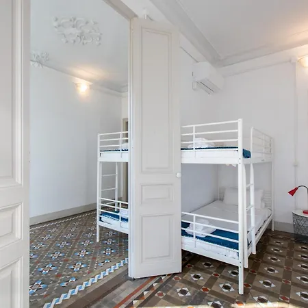 B21-apartamento Modernista Grupos * Barcelona