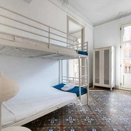 B21-apartamento Modernista Grupos Barcelona