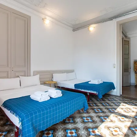 B21-apartamento Modernista Grupos Apartment
