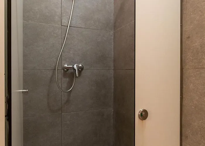 B21-apartamento Modernista Grupos Apartamento