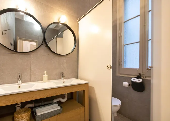 B21-apartamento Modernista Grupos Barcelona