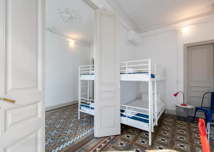 B21-apartamento Modernista Grupos * Barcelona