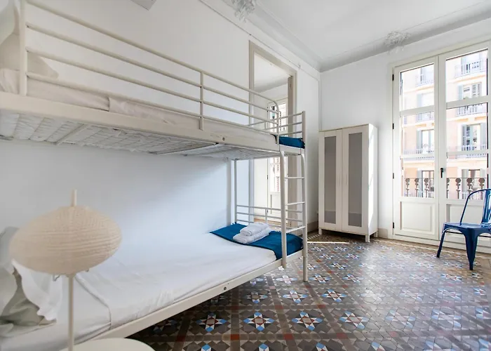 B21-apartamento Modernista Grupos Barcelona